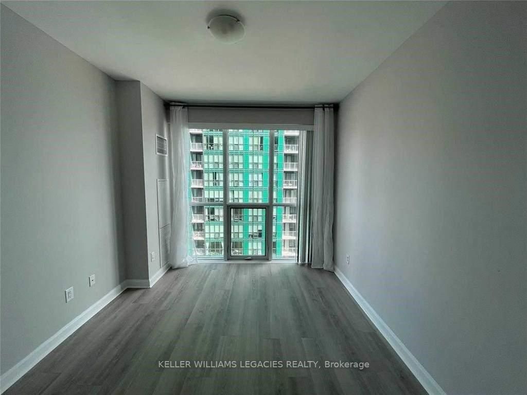 11 Bogert Ave, #1109