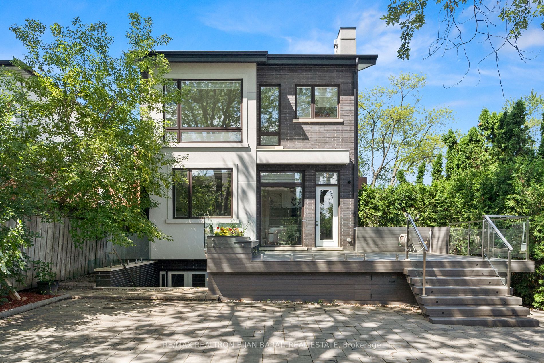 217 Hillcrest Ave