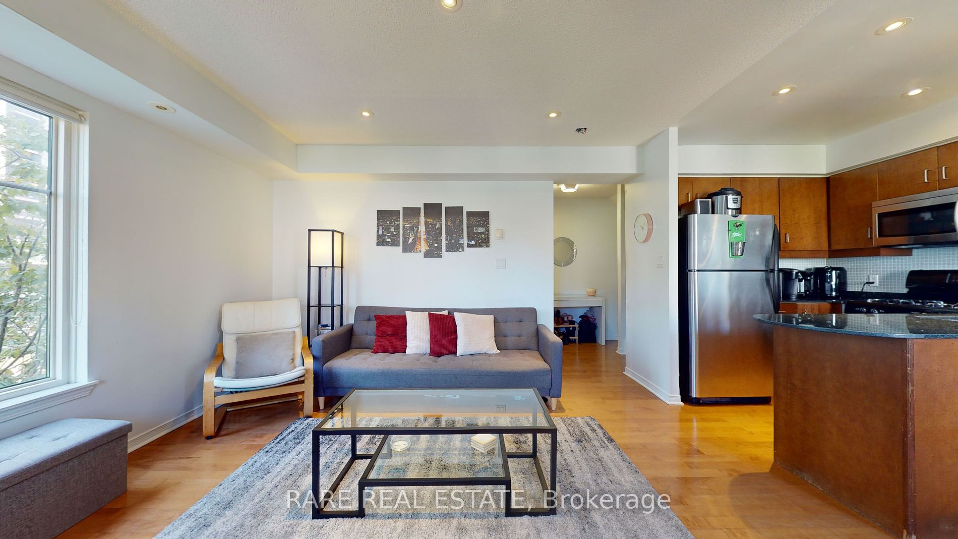 46 East Liberty St, #525