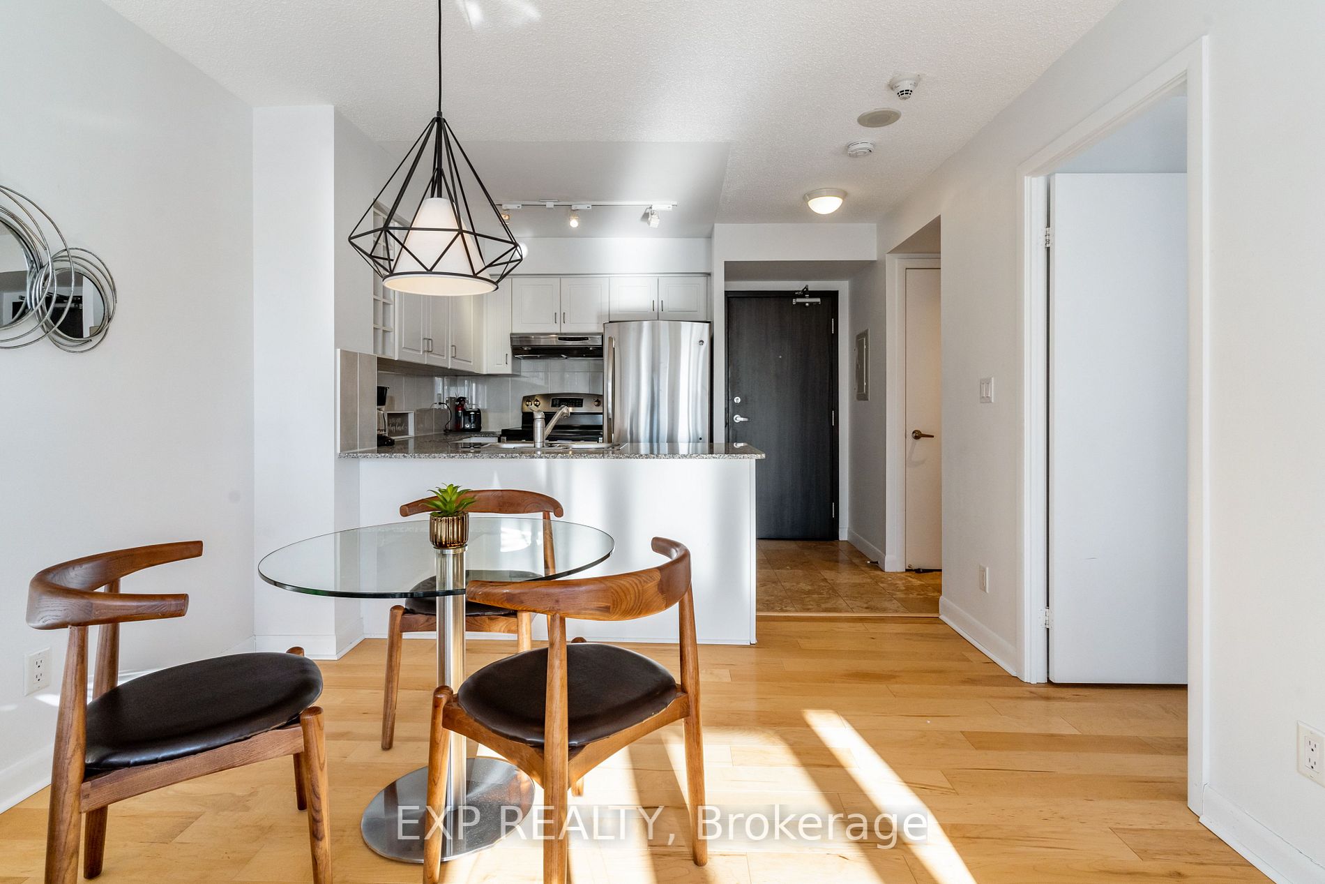 210 Victoria St, #3205