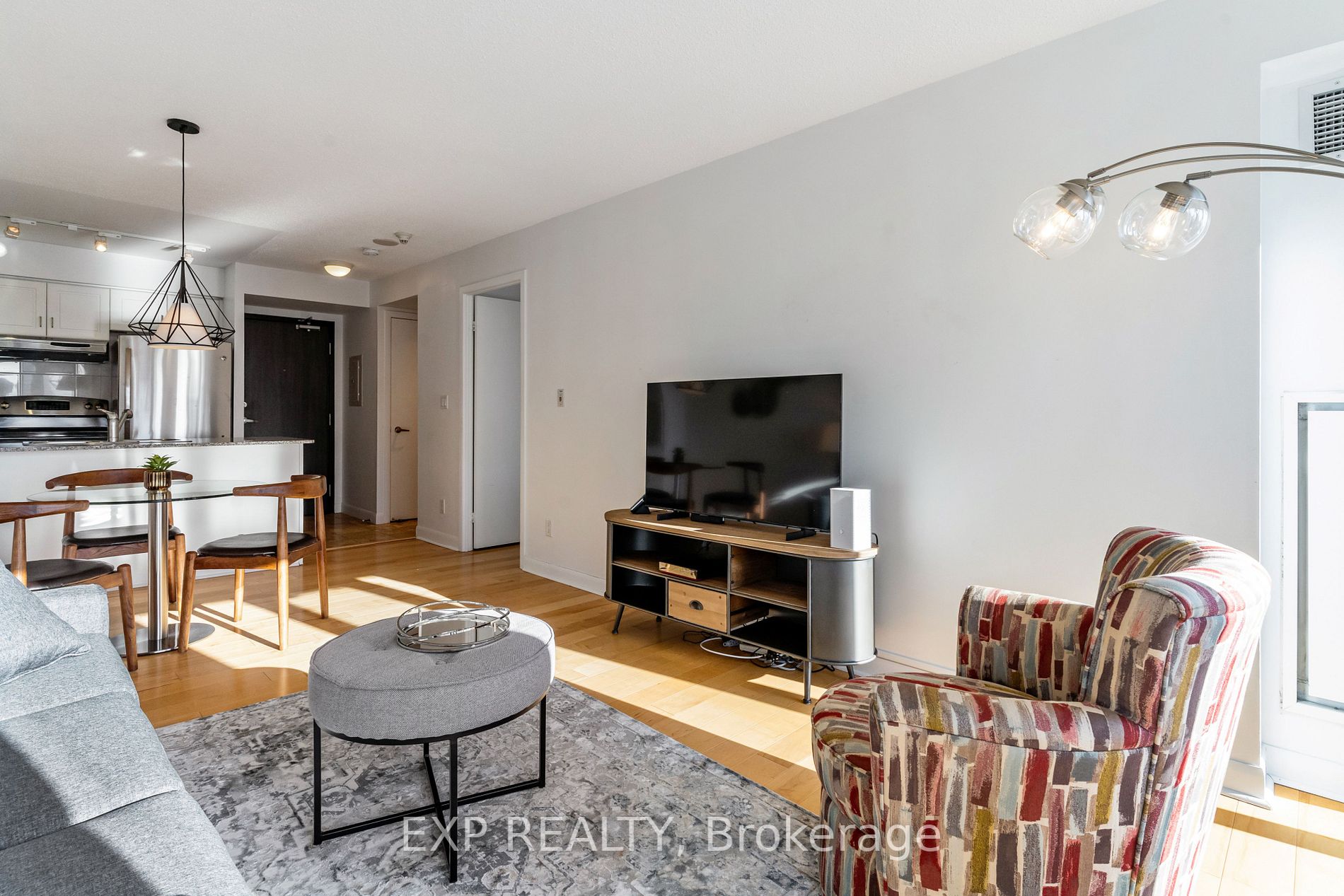 210 Victoria St, #3205