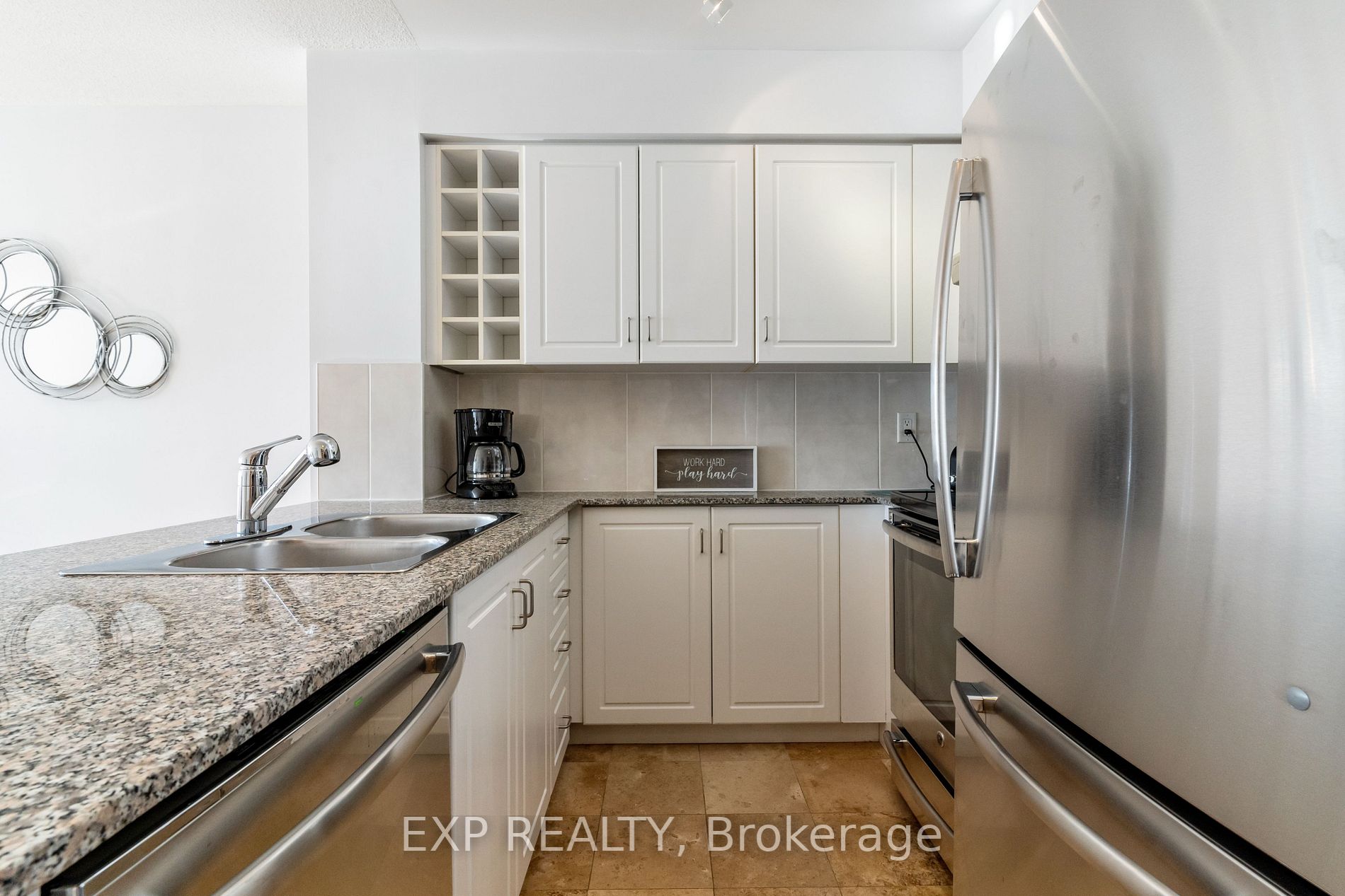 210 Victoria St, #3205
