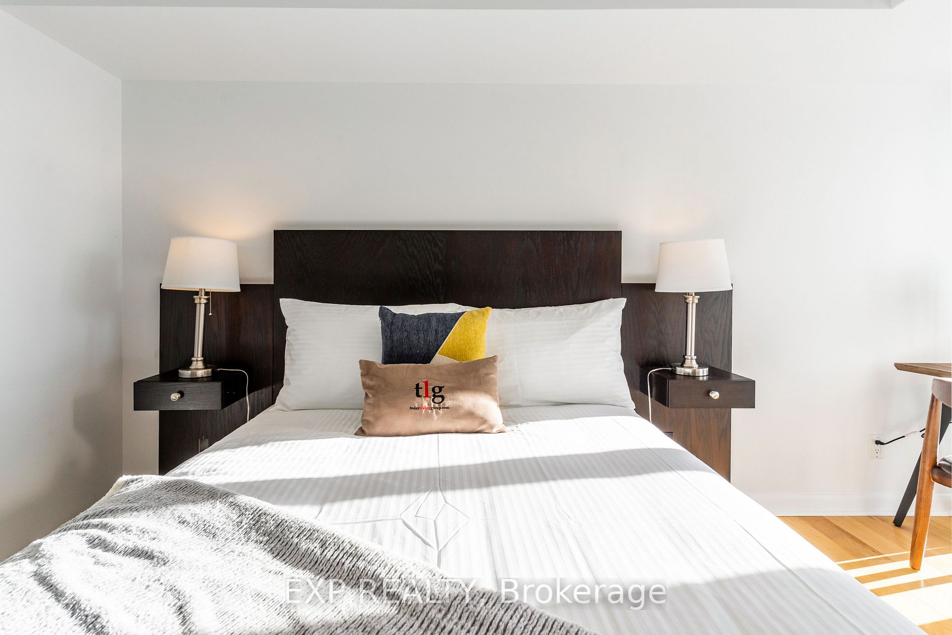 210 Victoria St, #3205