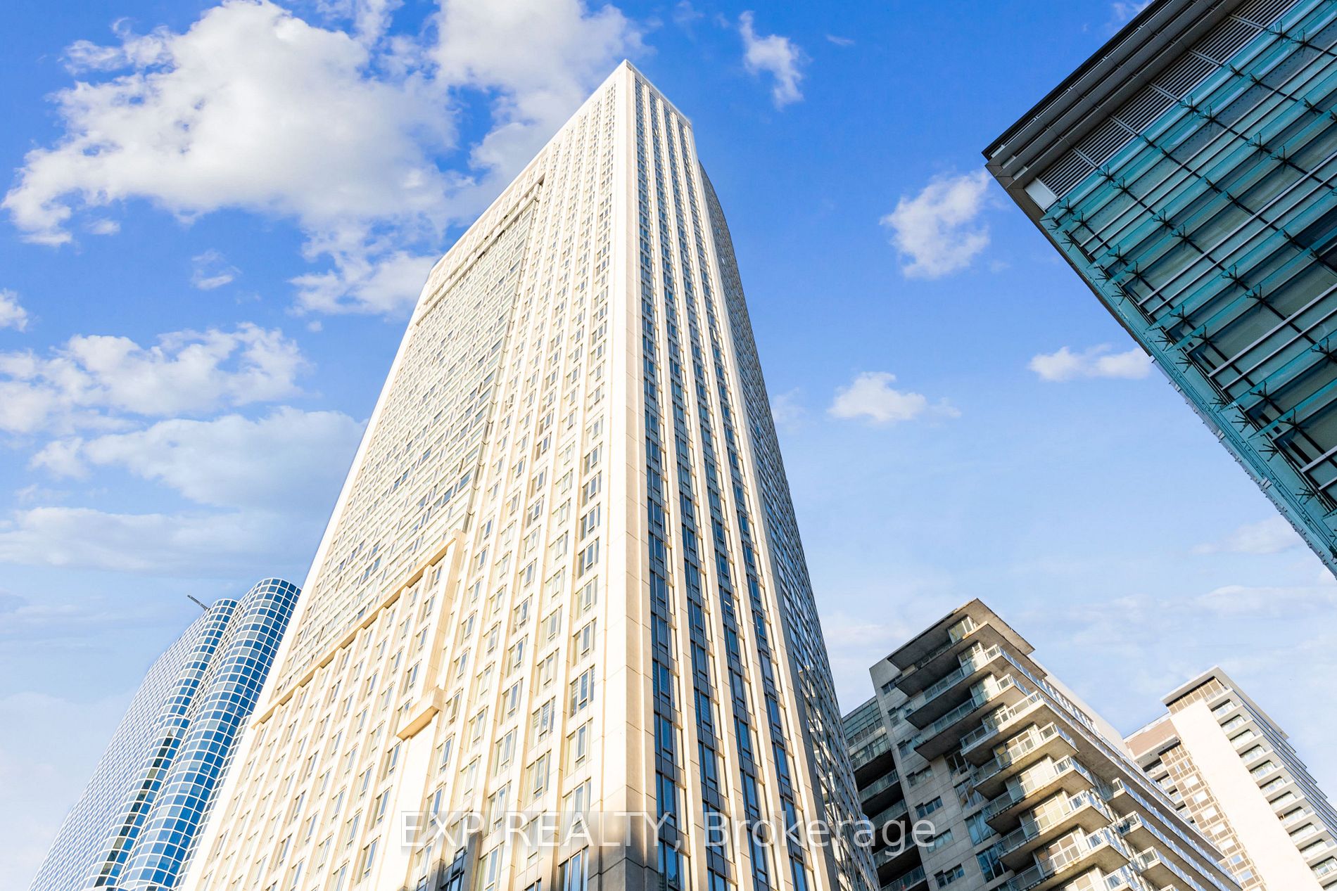 210 Victoria St, #3205