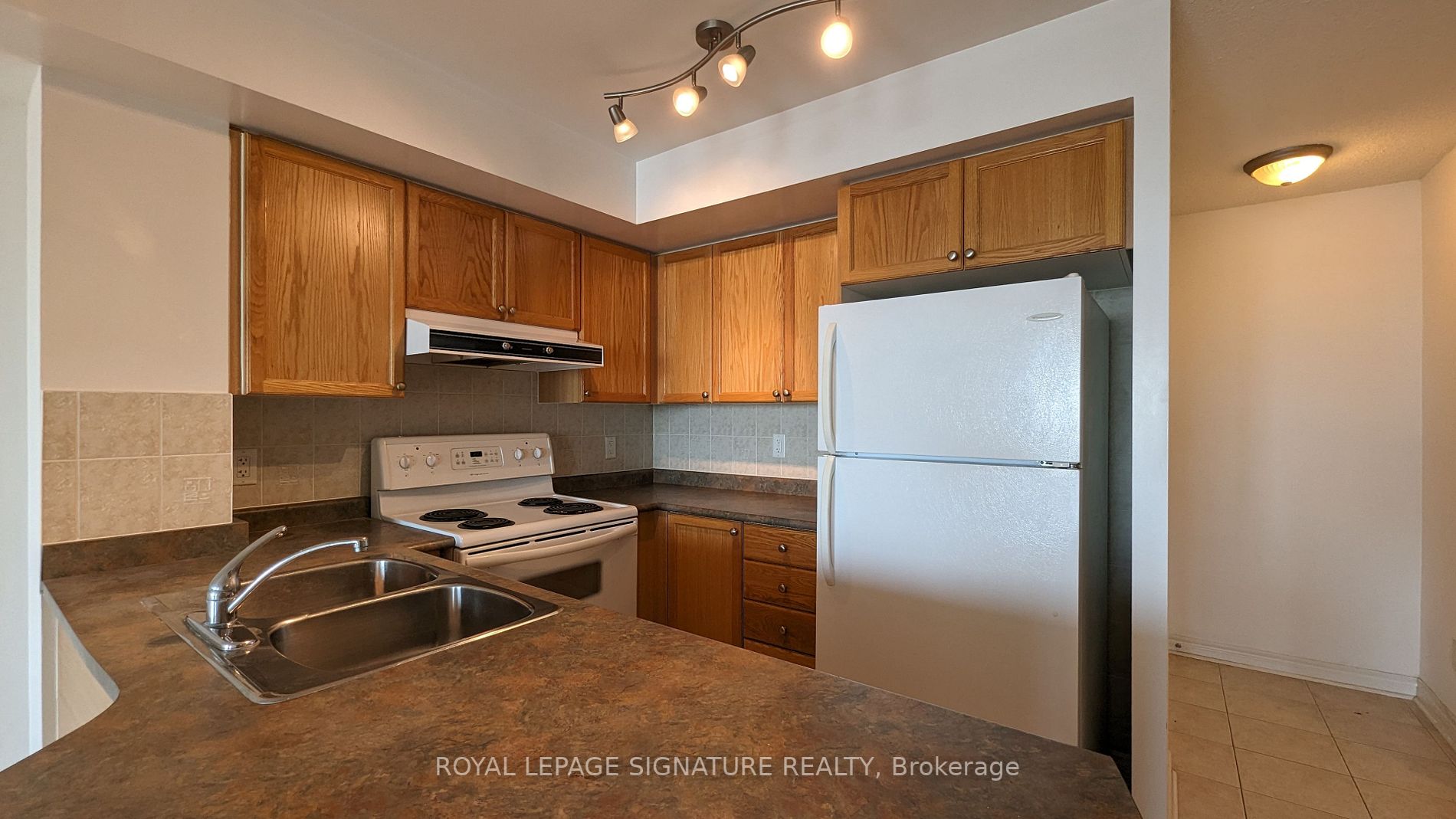 17 Barberry Pl, #1109