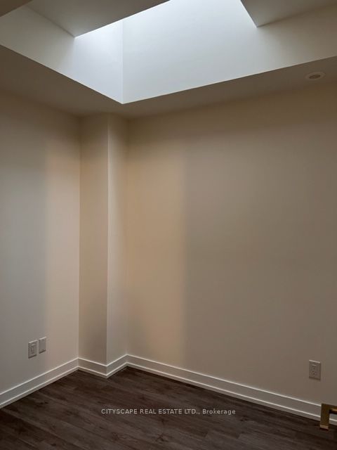 861 Sheppard Ave W, #43