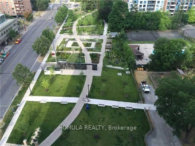 5162 Yonge St, #1215