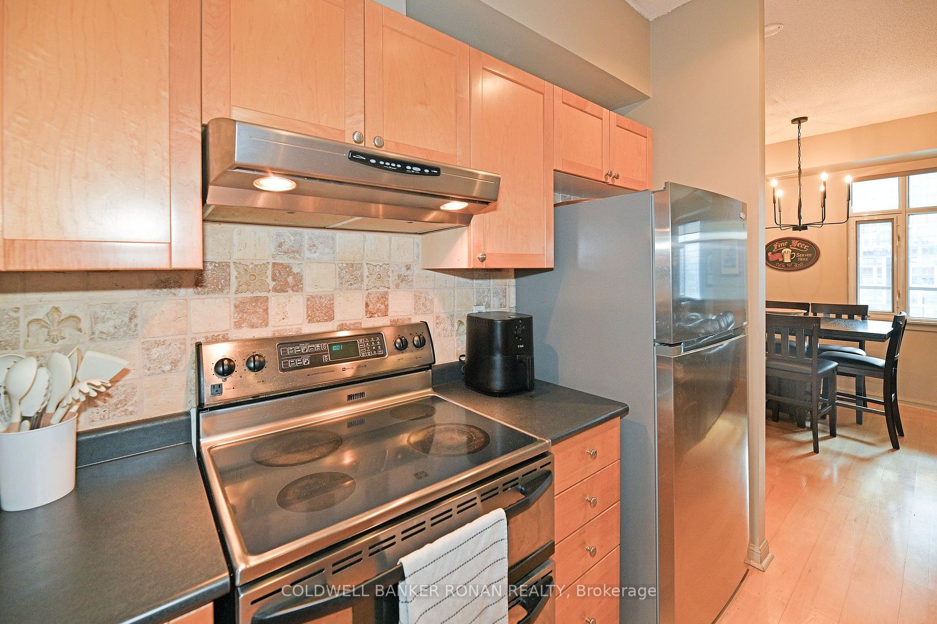 550 Front St W, #602