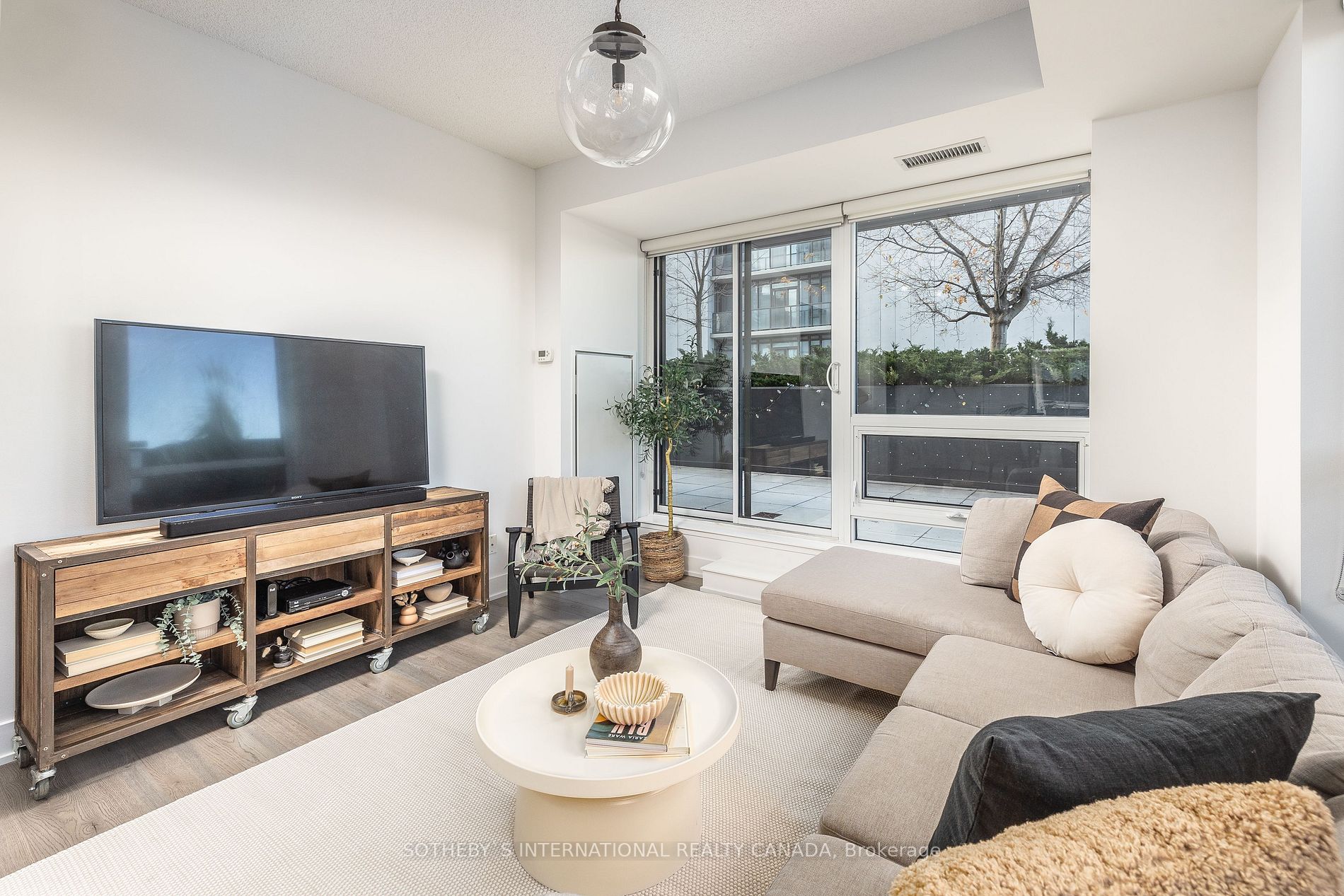 318 Richmond St W, #1909