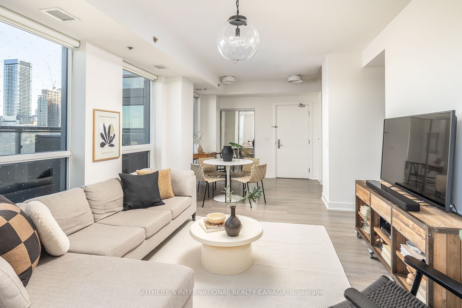 318 Richmond St W, #1909