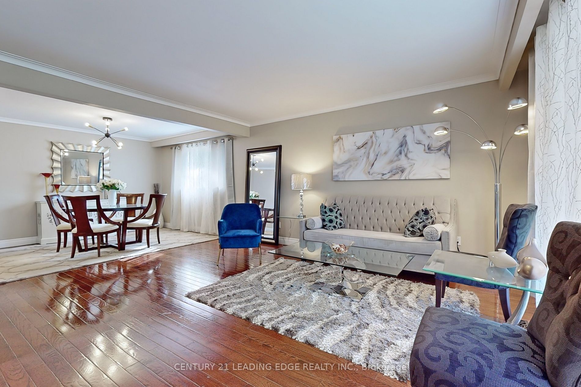 1041 Lillian St