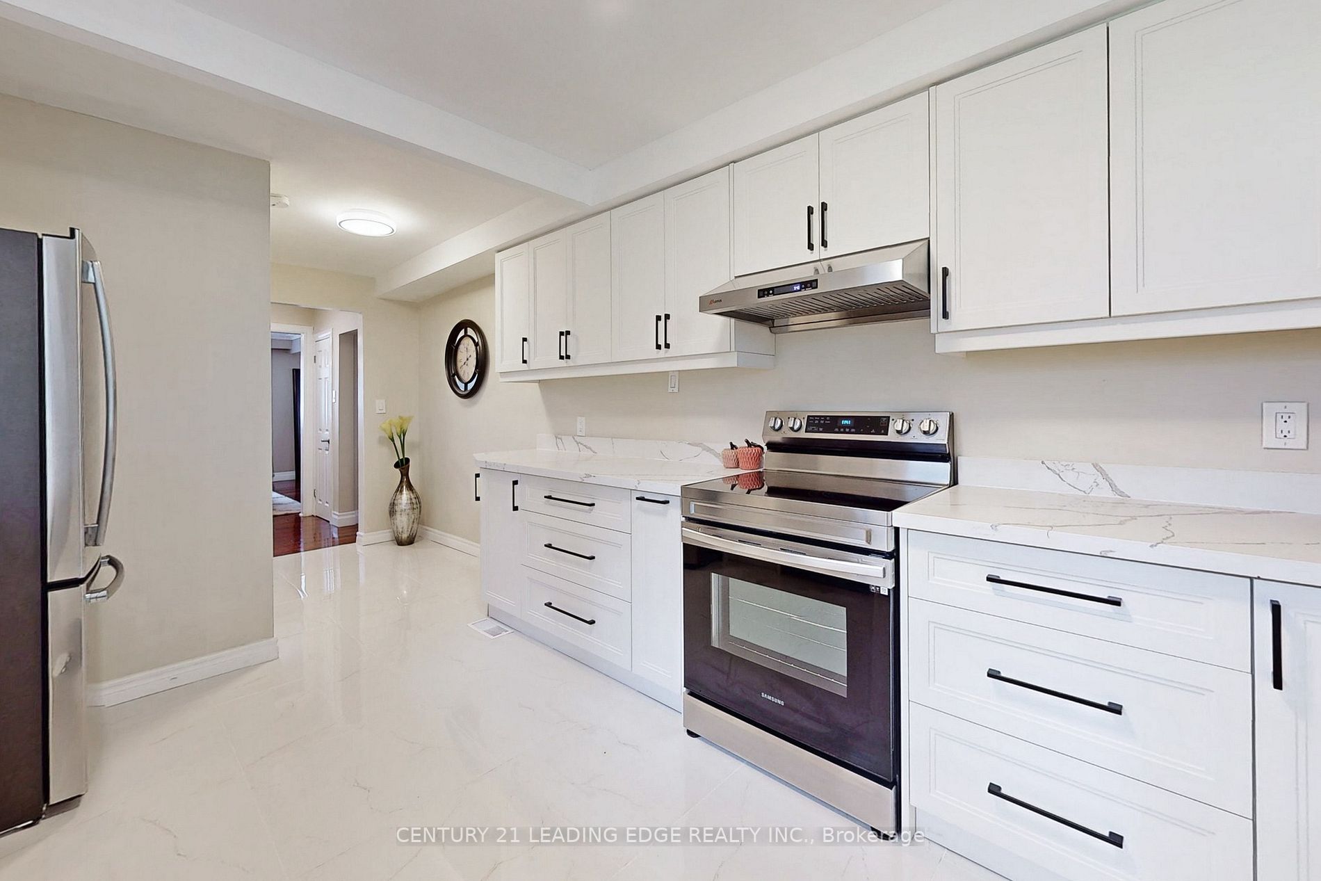 1041 Lillian St