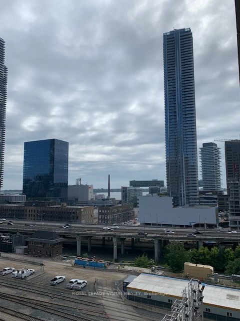 1 The Esplanade, #1107