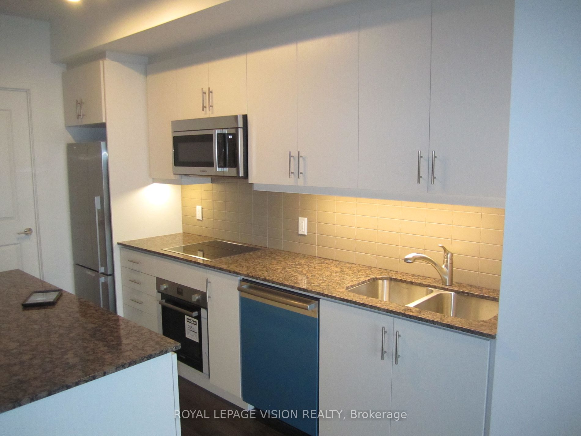 1 The Esplanade, #1107
