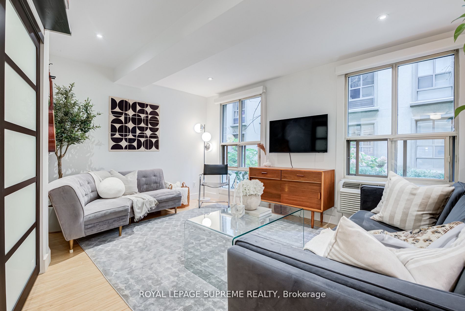 88 Charles St E, #107
