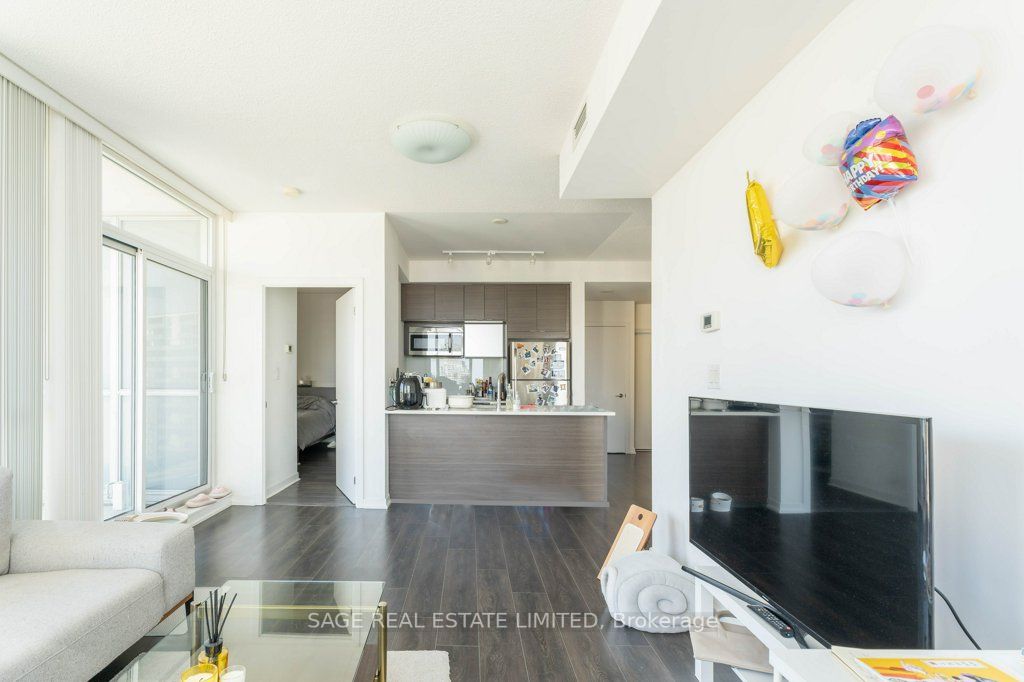 62 Forest Manor Rd, #1003