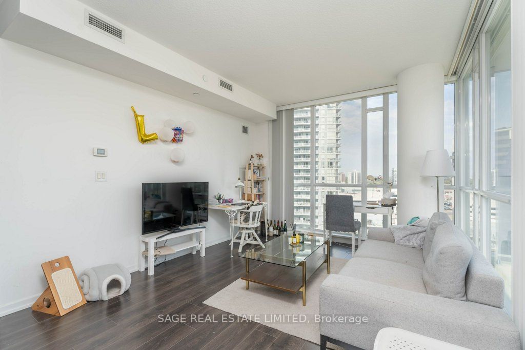 62 Forest Manor Rd, #1003