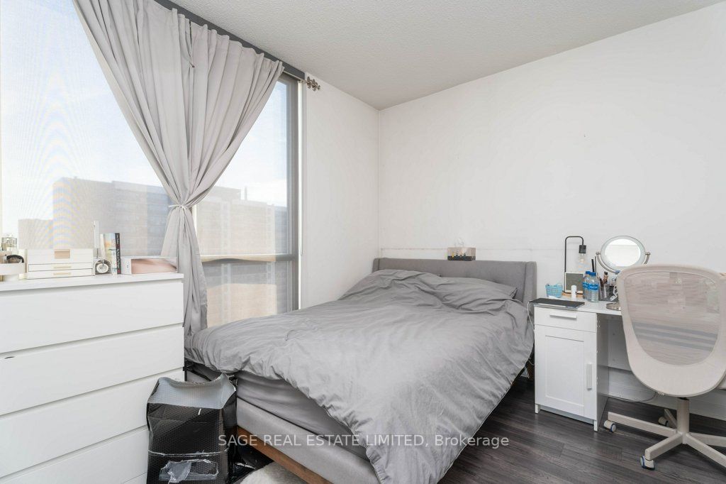 62 Forest Manor Rd, #1003