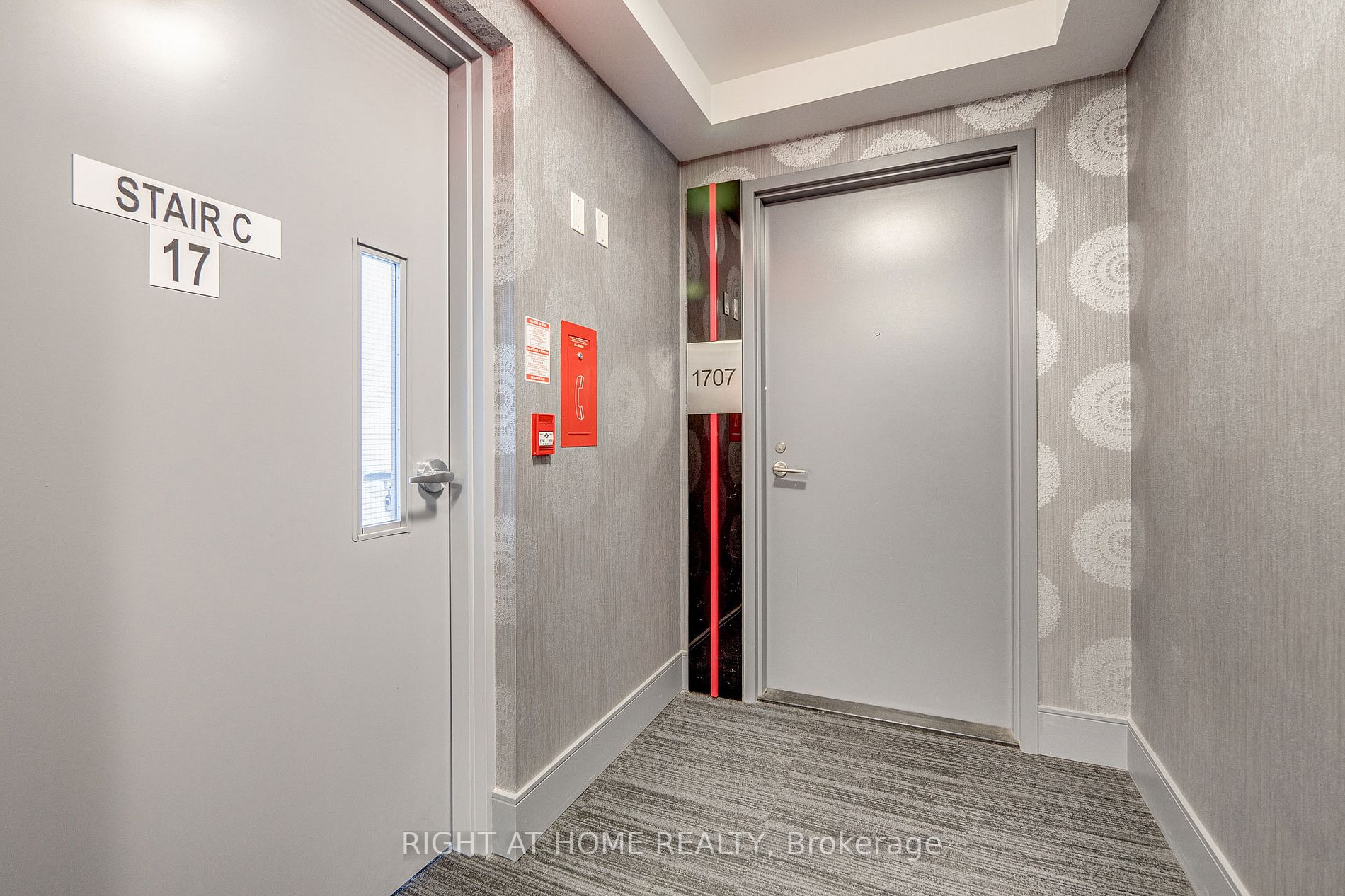 58 Orchard View Boulevard #1707