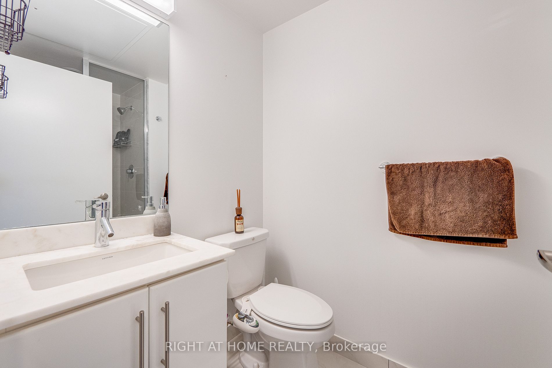 58 Orchard View Boulevard #1707