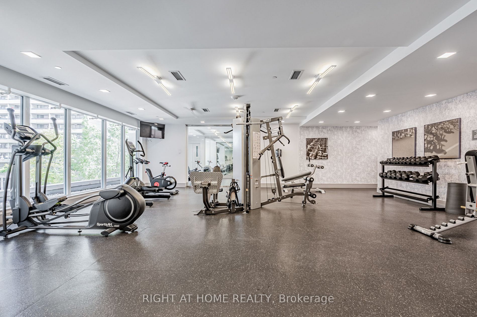58 Orchard View Boulevard #1707
