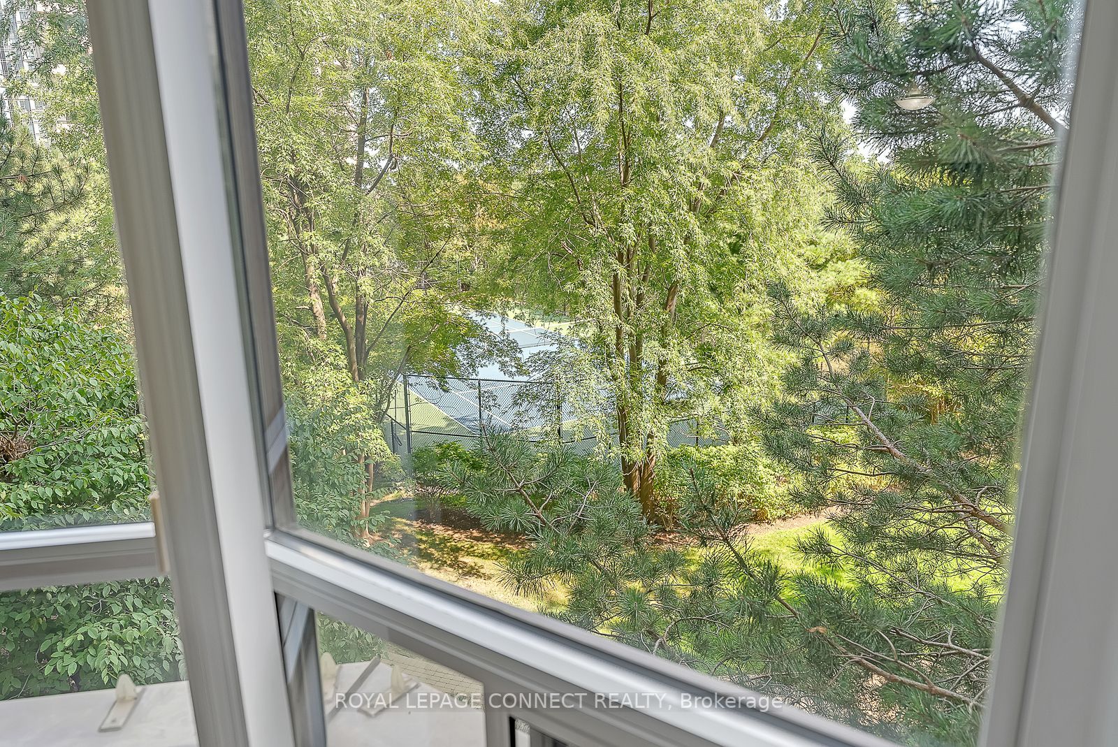 80 Harrison Garden Blvd, #318