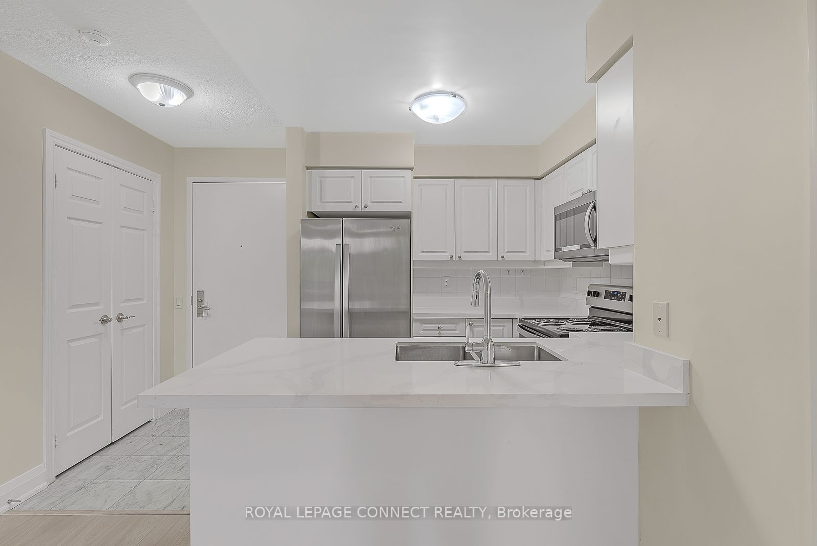 80 Harrison Garden Blvd, #318