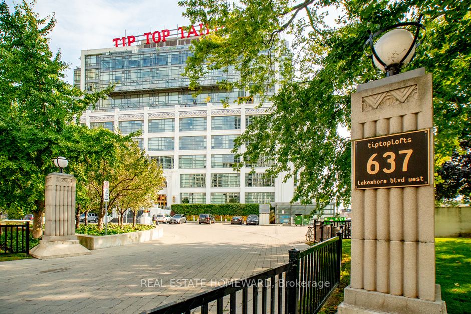 637 Lake Shore Blvd W, #526