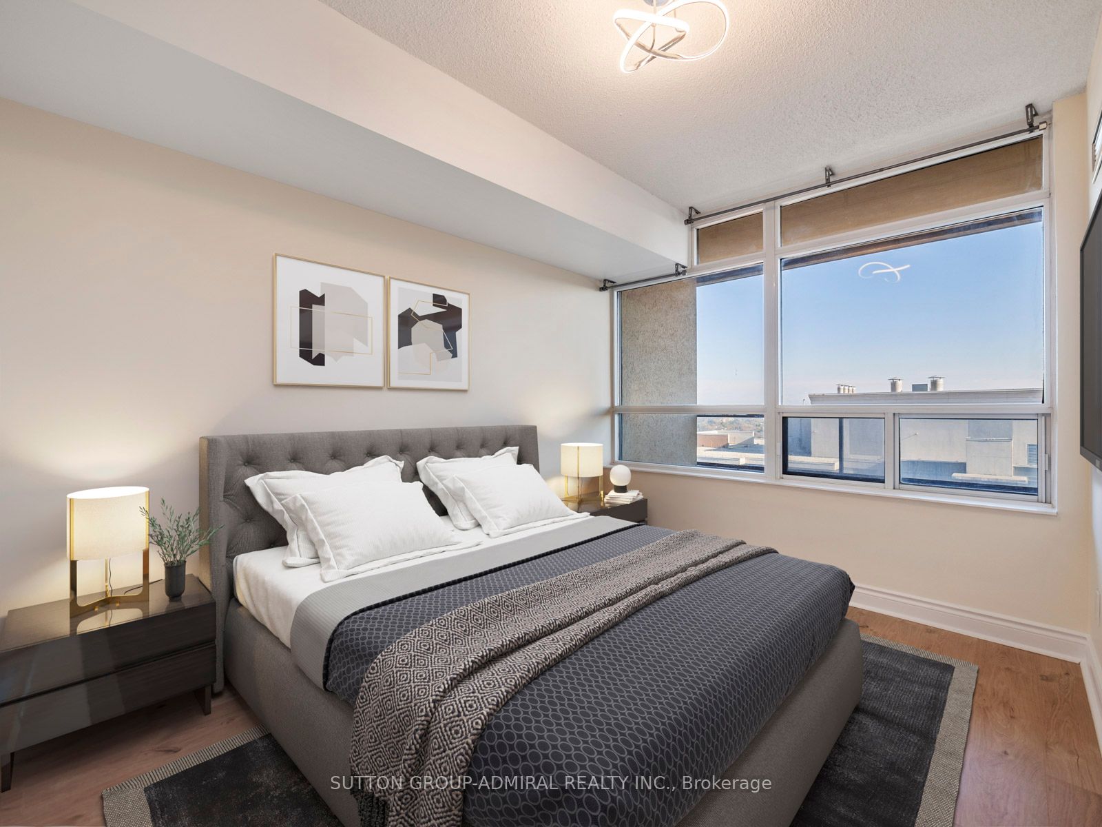 15 Northtown Way, #2021