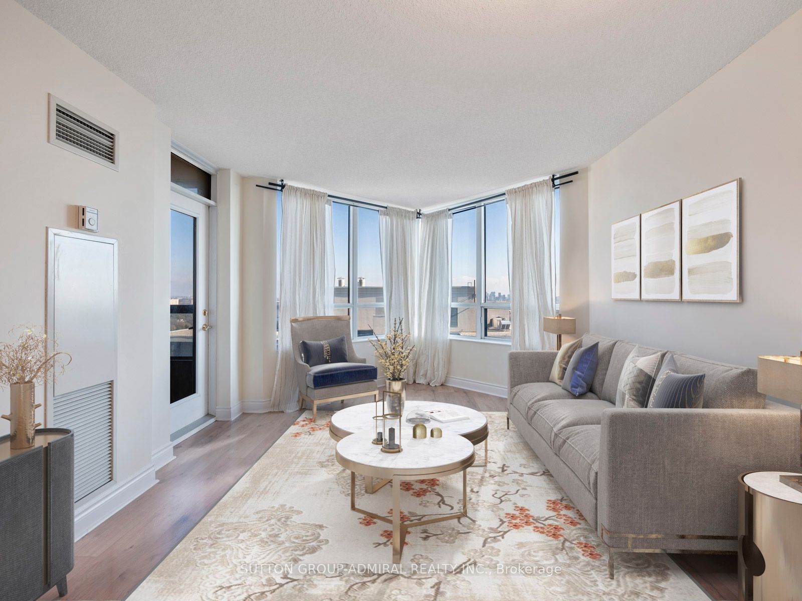 15 Northtown Way, #2021