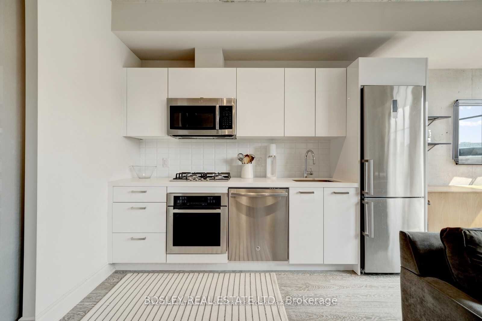 608 Richmond Street W #709