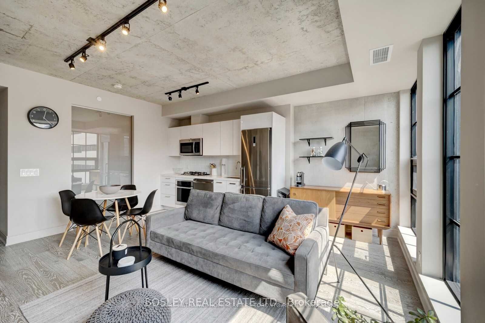 608 Richmond Street W #709