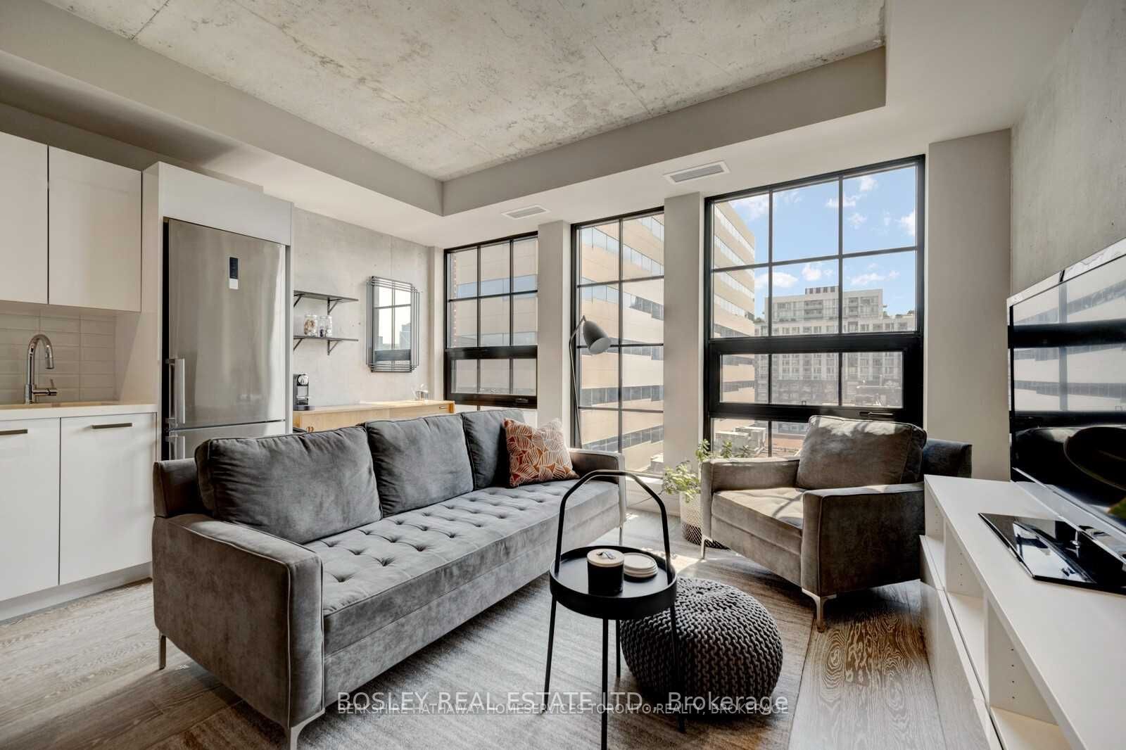 608 Richmond Street W #709