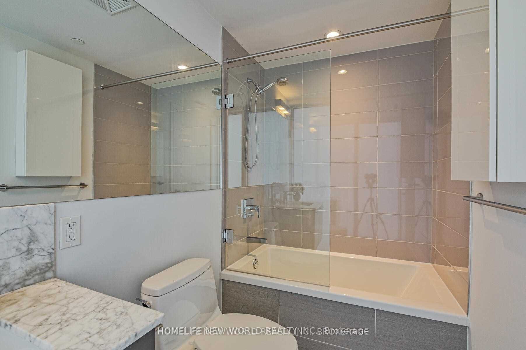 28 Wellesley St E, #1601