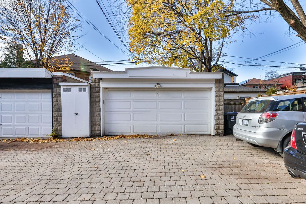 878 Avenue Rd, #2