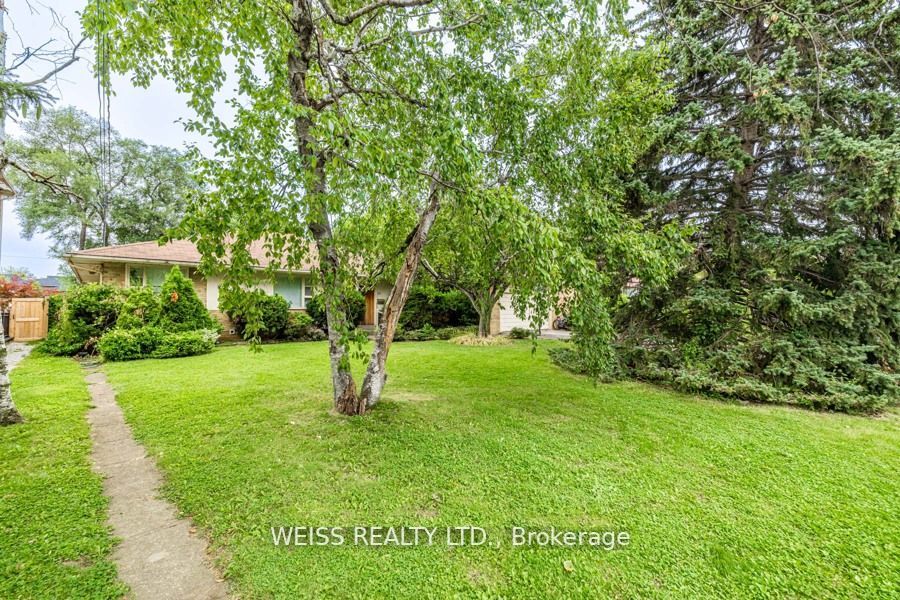 24 Lowesmoor Ave