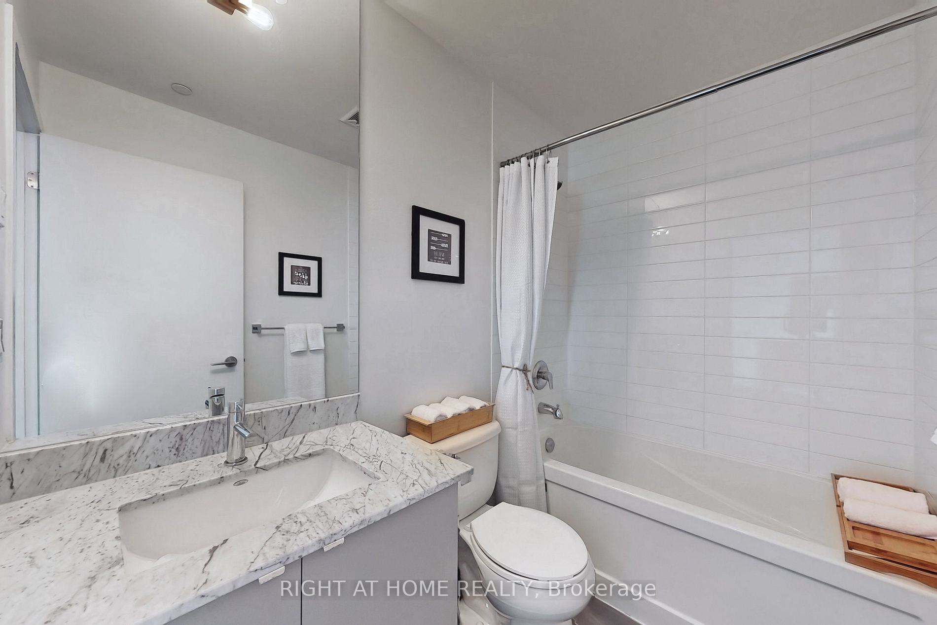 51 East Liberty St, #1304