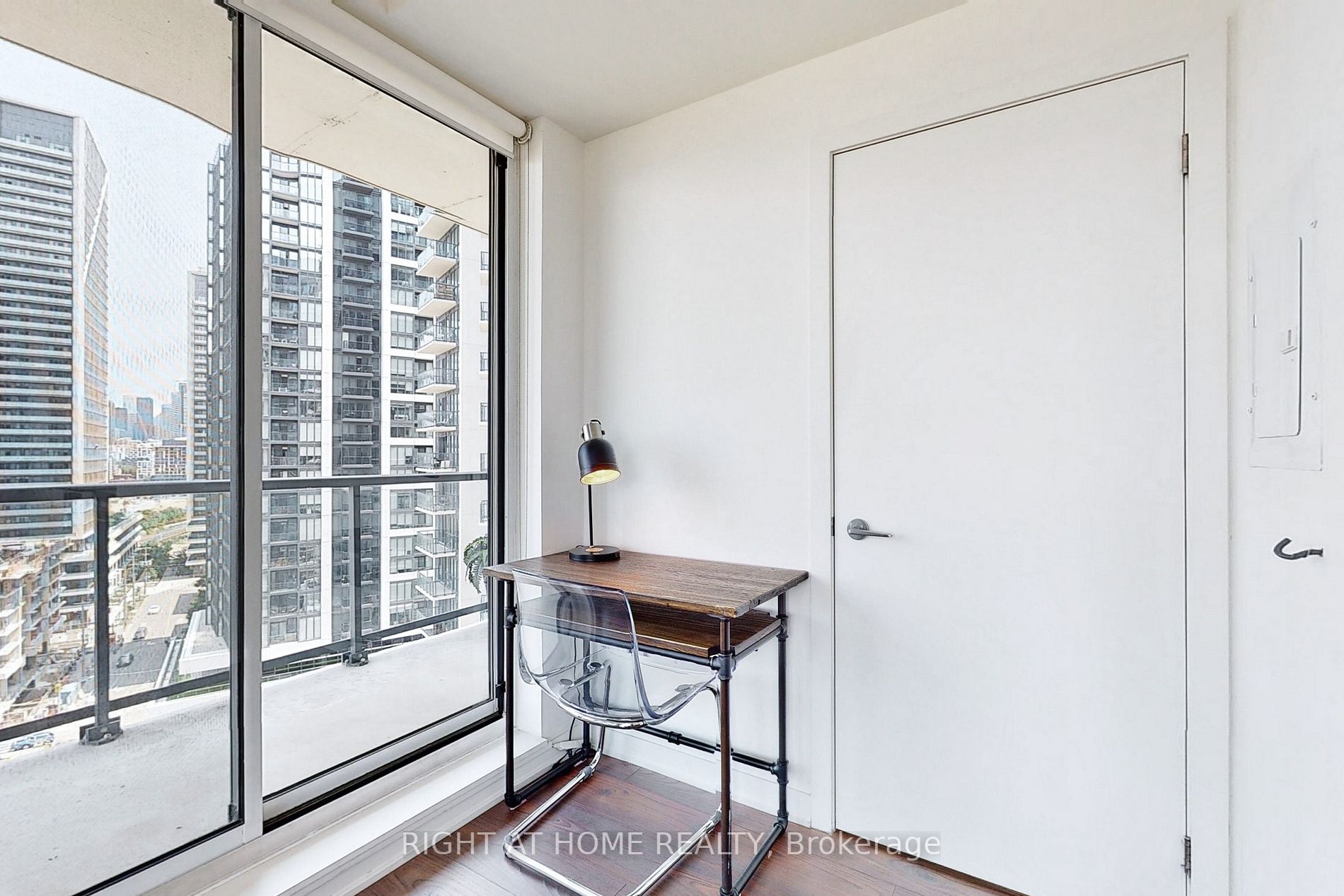 51 East Liberty St, #1304