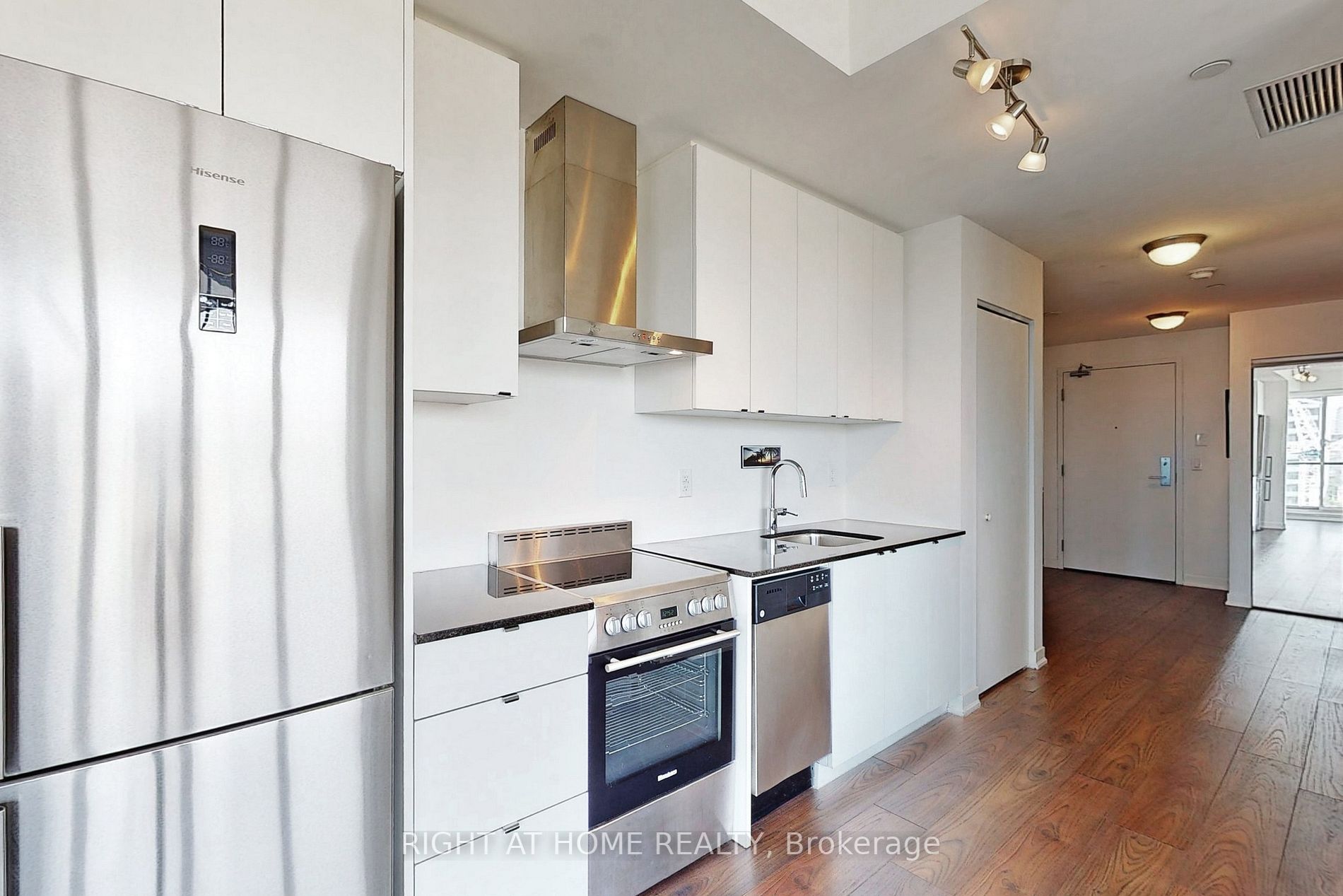 51 East Liberty St, #1304
