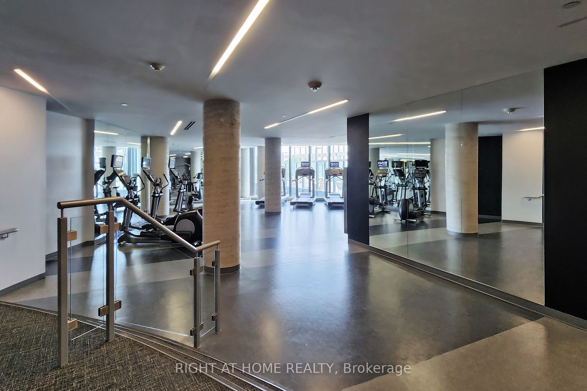 51 East Liberty St, #1304
