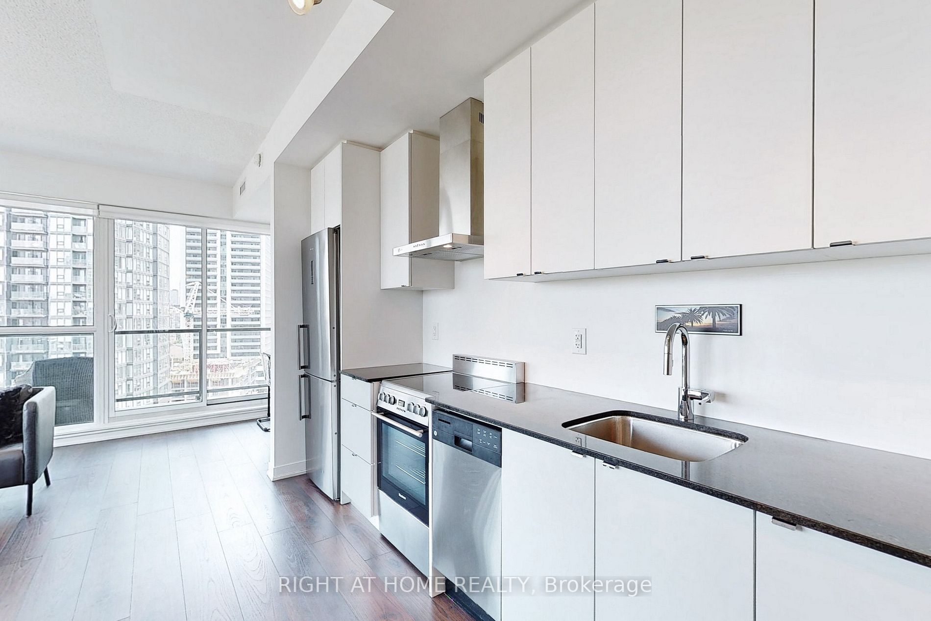 51 East Liberty St, #1304