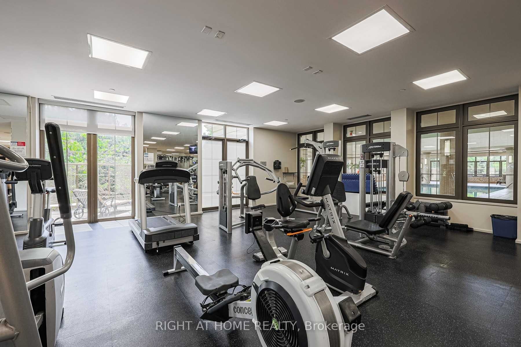 78 Harrison Garden Blvd, #1214