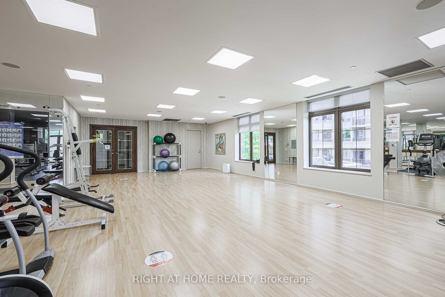 78 Harrison Garden Blvd, #1214