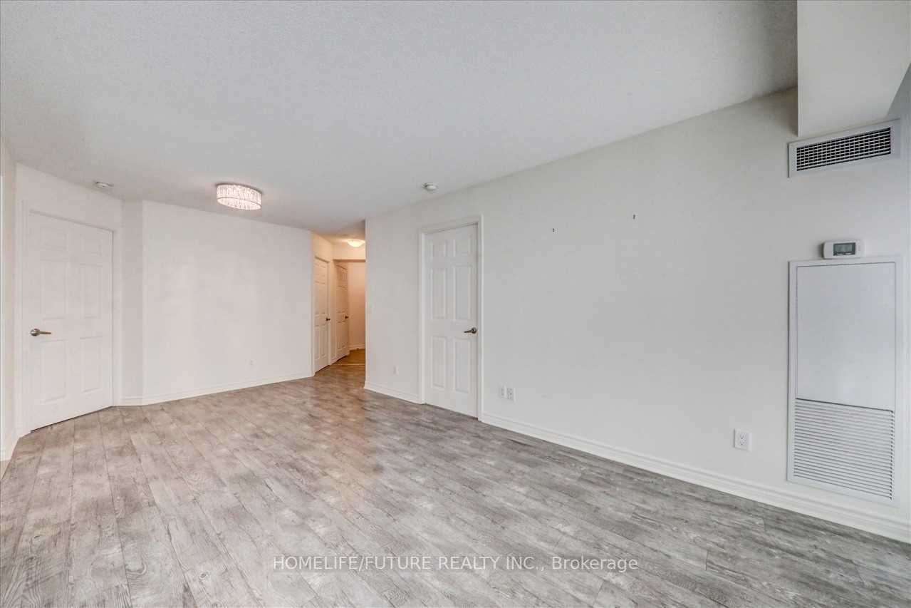 25 Lower Simcoe St, #618