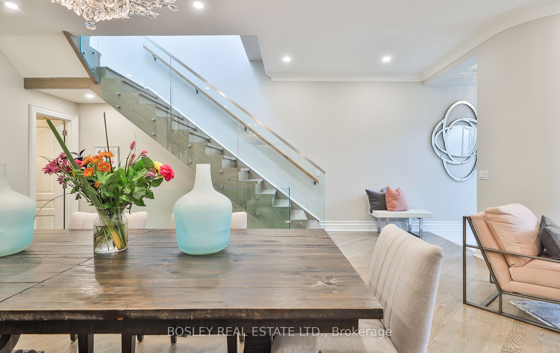316 Broadway Ave