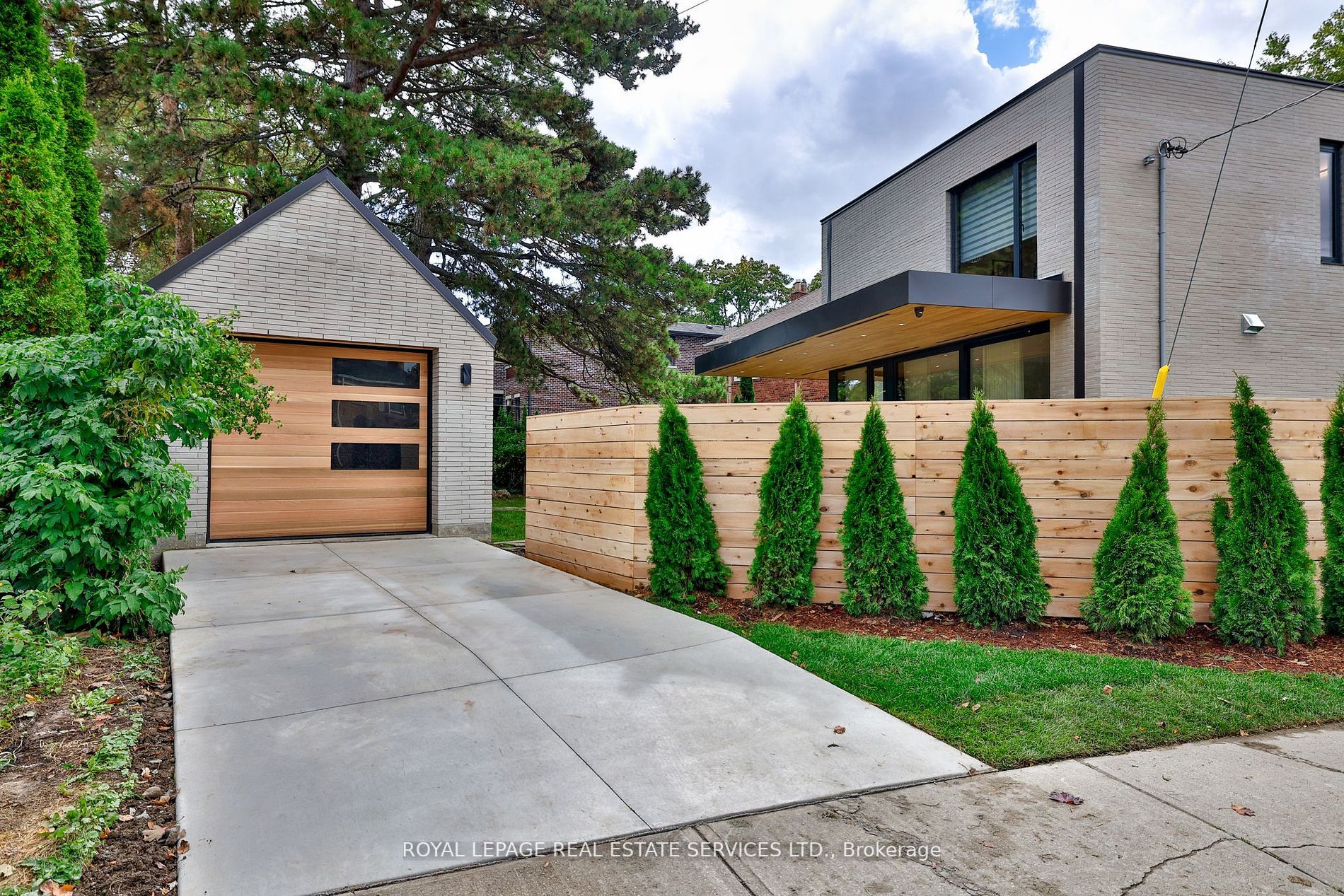 79 Brentcliffe Rd