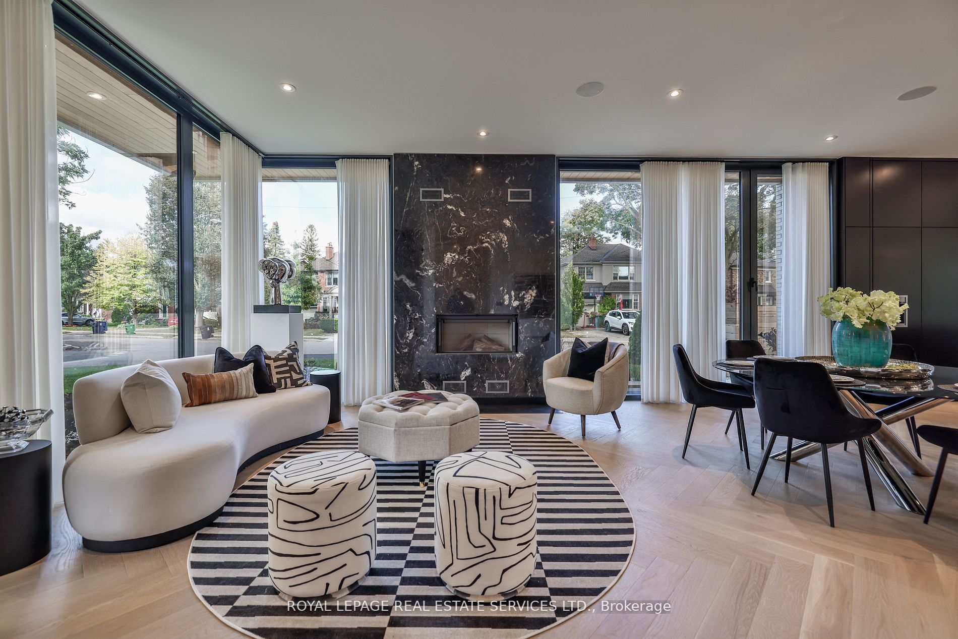 79 Brentcliffe Rd