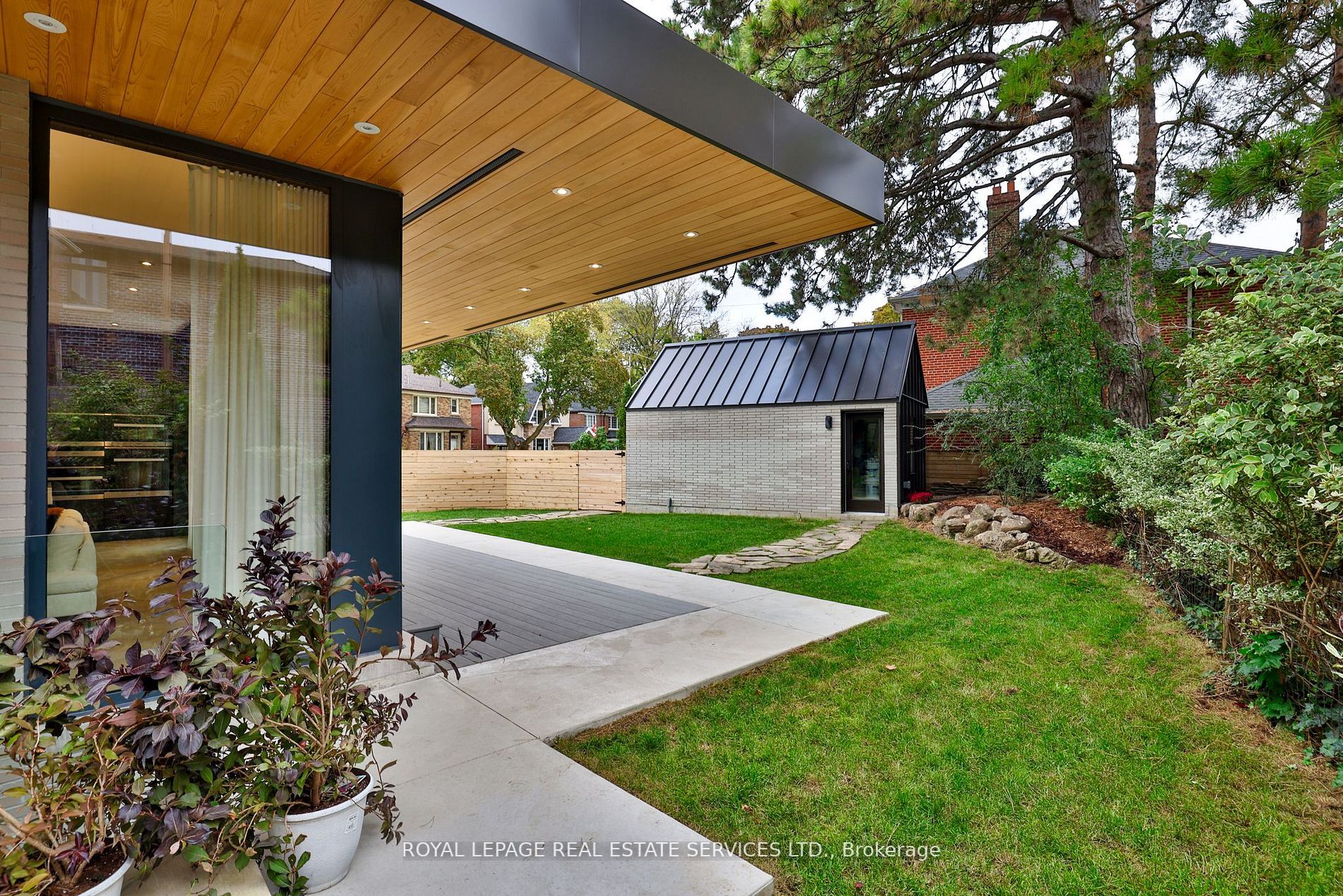 79 Brentcliffe Rd