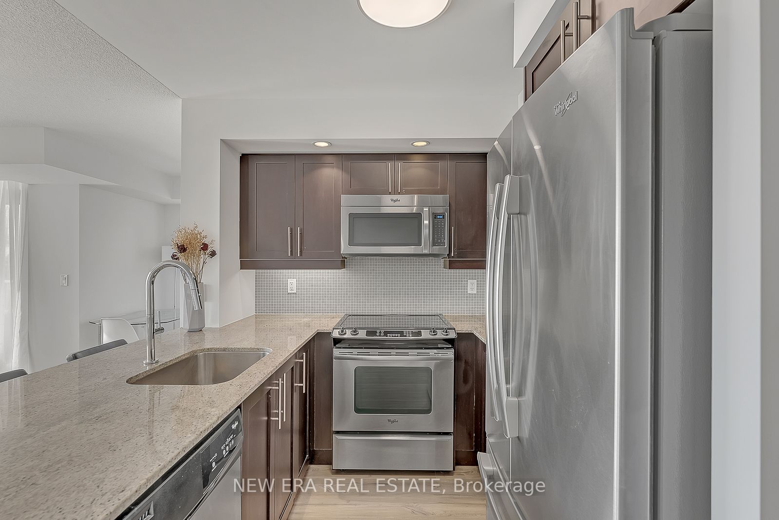 85 East Liberty St, #404