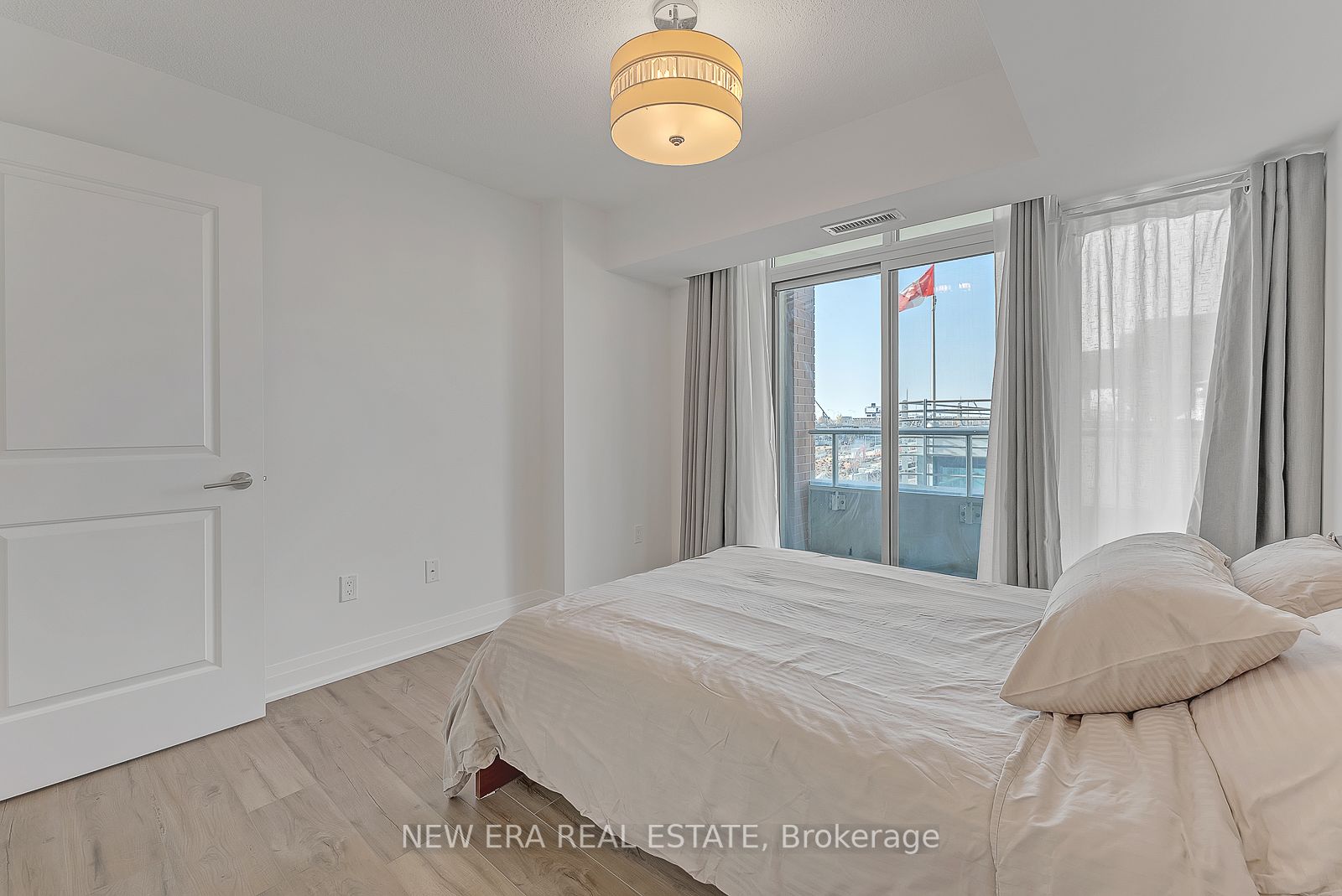 85 East Liberty St, #404